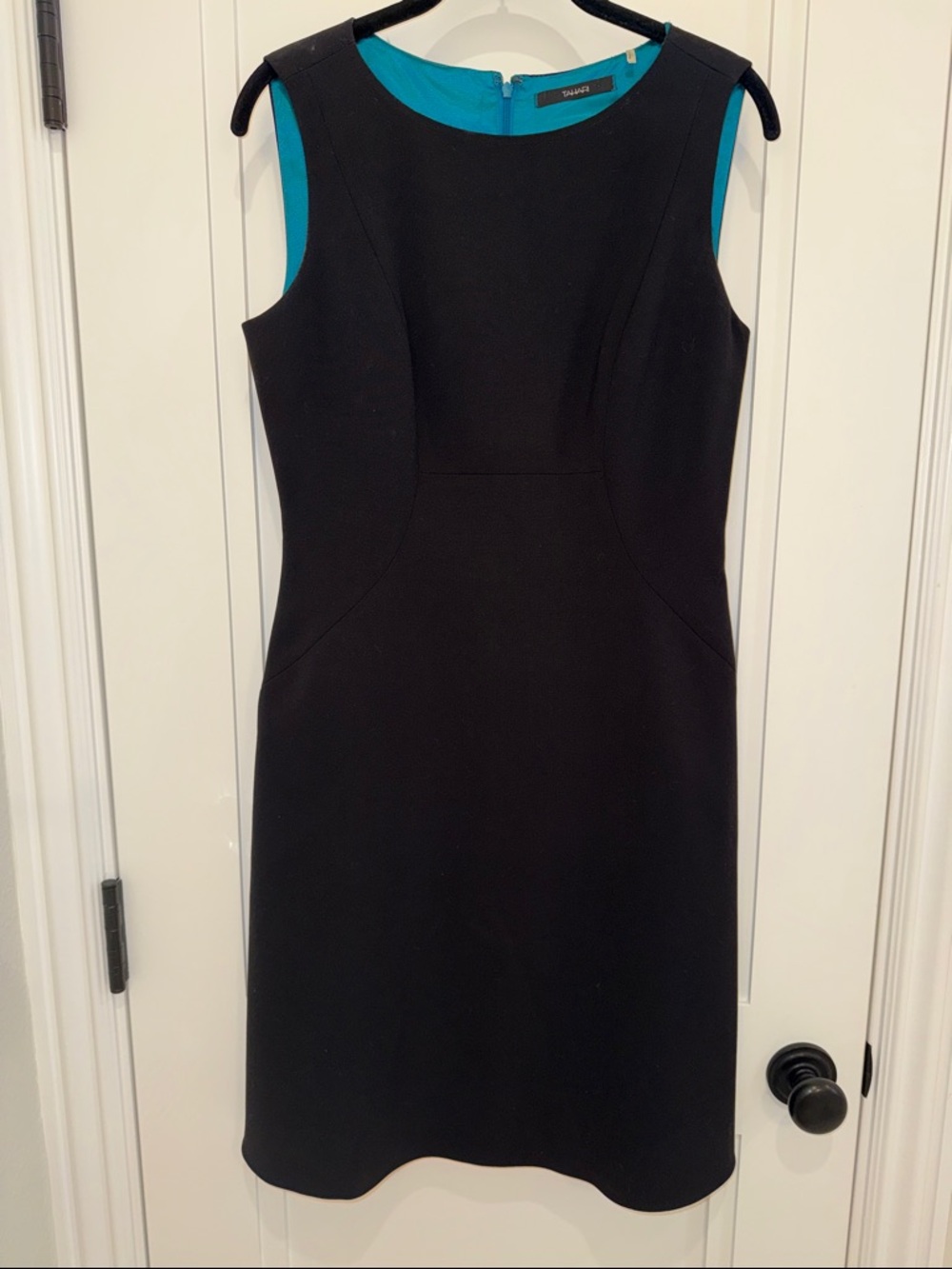 TAHARI! Deep NAVY Sheath Dress. CLASSIC! TIMELESS!